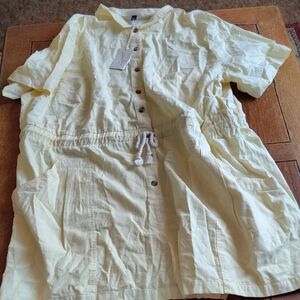 Universal Thread Soft Yellow Button-Up Top